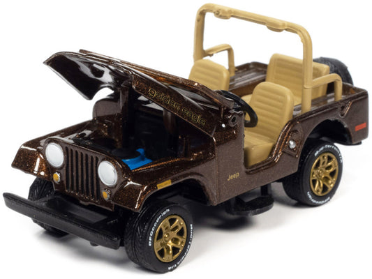 Model of a vintage jeep with open top on a white background