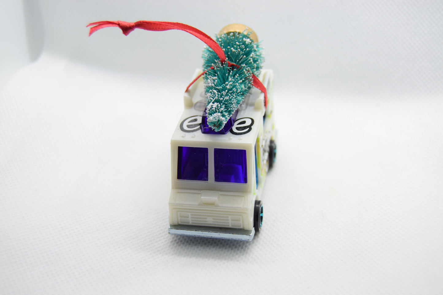 Ice Cream Food Truck Christmas Ornament with Tree