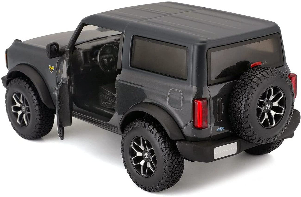 2021 Ford Bronco Badlands Gray Metallic with Black Top Special Edition 1/24 Diecast Model Car by Maisto 31530