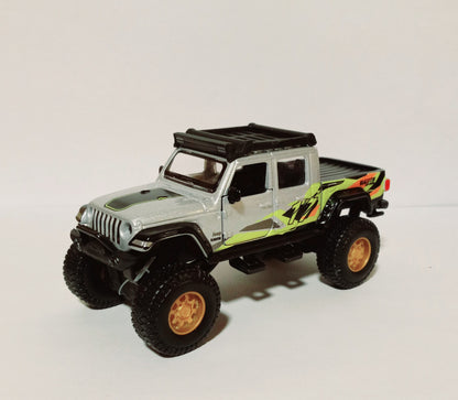 Jeep Gladiator Silver With Roof Rack