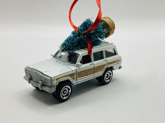 White Jeep Wagoneer Ornament with Tree