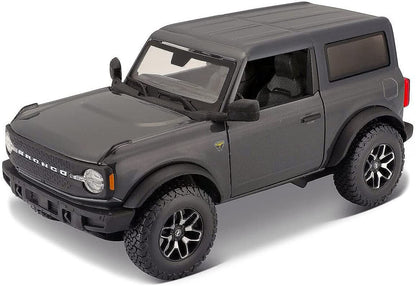 2021 Ford Bronco Badlands Gray Metallic with Black Top Special Edition 1/24 Diecast Model Car by Maisto 31530