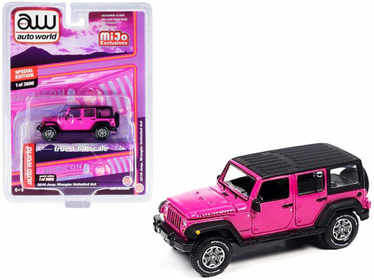 Auto World 1:64 Custom 2018 Jeep Wrangler Rubicon Unlimited 4x4 Pink