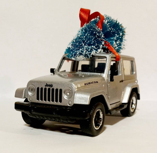 Jeep Wrangler JK Rubicon Silver with Tree Ornament