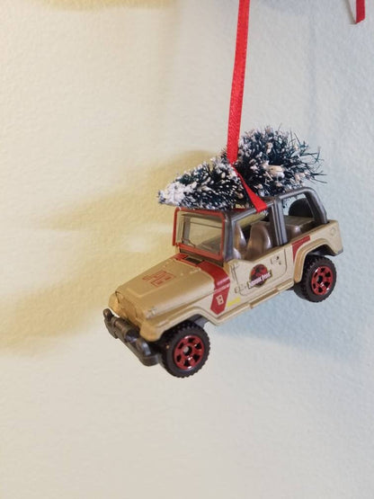 Jurassic World JP18 Jeep Wrangler YJ Ornament