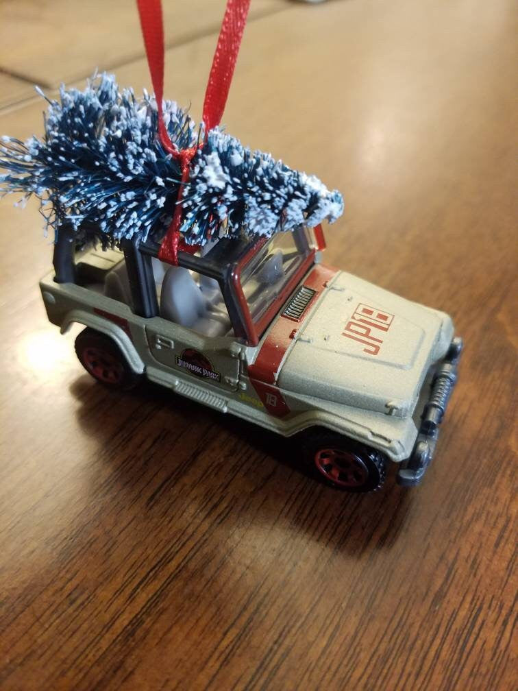 Jurassic World JP18 Jeep Wrangler YJ Ornament
