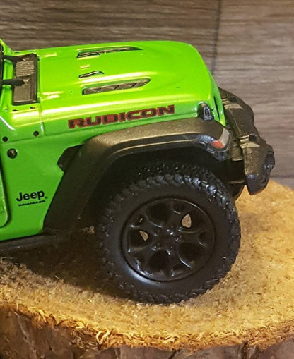 Jeep Wrangler JL Green Ornament with Christmas Tree