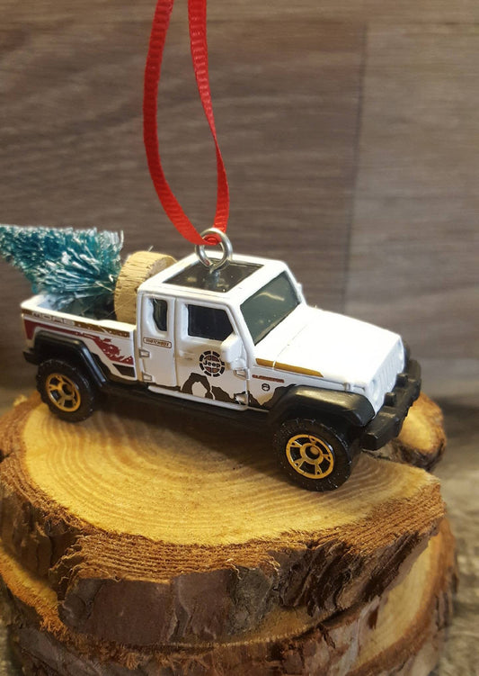 Jeep JT Gladiator with Tree Ornament